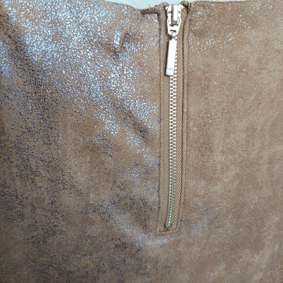 ONLY Suede Short-Sleeve T-Shirt - Picture 7 of 11